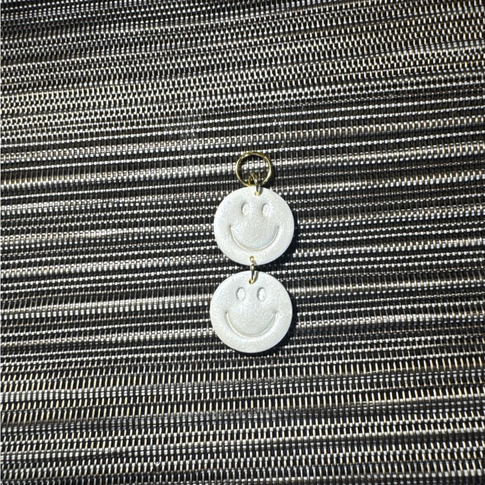 White Smiley Face Key-Chain